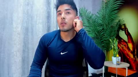 Snapshot of alan_greek_1 chatting on May 9, 11:15 am Alan greek online show from May 9, 11:15 am