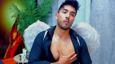 Snapshot of alan_greek_1 chatting on May 22, 5:18 pm Alan greek online show from May 22, 5:18 pm
