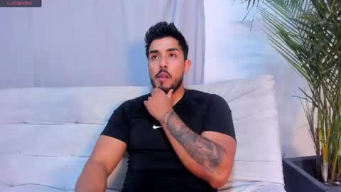 Snapshot of alan_greek_1 chatting on July 5, 3:23 am Alan greek online show from July 5, 3:23 am