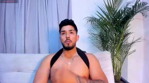 Snapshot of alan_greek_1 chatting on July 10, 1:32 am Alan greek online show from July 10, 1:32 am
