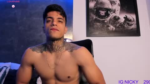 alan_morrys online show from December 29, 2:17 am