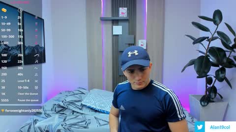 Snapshot of alan_nd_kevin chatting on September 10, 7:25 pm Alan  Kevin can we reach 100 thumbs up please guys  online show from September 10, 7:25 pm