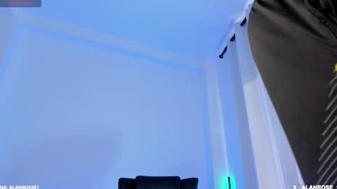 Alan online show from December 3, 1:09 pm