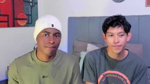 Alan and Criss - WE JUST FRIENDS WITH BENEFITS BOTH VERS online show from October 14, 1:17 am