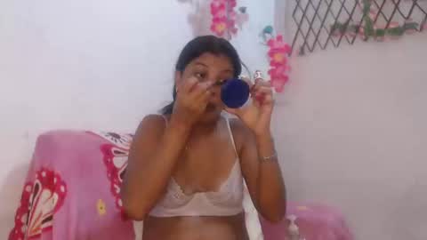 Snapshot of alana_2024 chatting on January 8, 1:42 am Working hours pm to am every day online show from January 8, 1:42 am