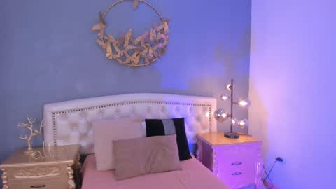 alana_2916 online show from December 15, 1:11 pm