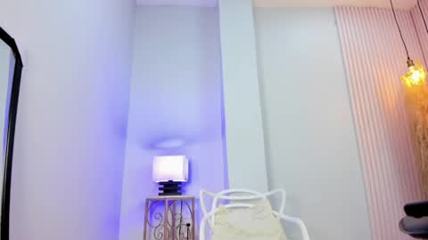 Alana online show from May 20, 3:13 am