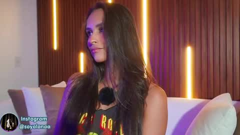 Snapshot of alana_haze chatting on April 28, 1:59 am Alana online show from April 28, 1:59 am