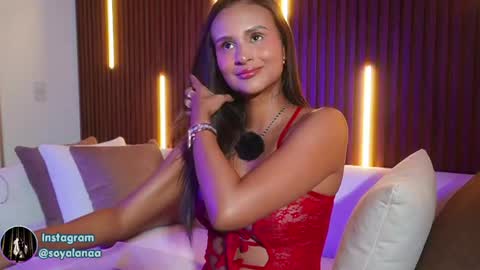 Snapshot of alana_haze chatting on May 4, 2:07 am Alana online show from May 4, 2:07 am