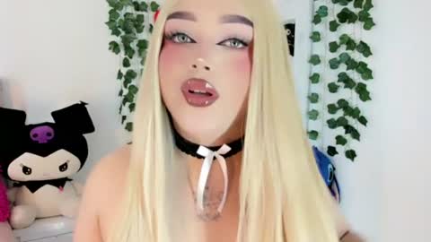 Snapshot of alana_muller_ chatting on July 22, 6:05 am Alana Muller online show from July 22, 6:05 am