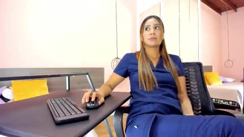Snapshot of alana_suares chatting on January 5, 9:51 pm Alana online show from January 5, 9:51 pm