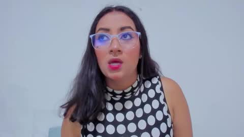  Alana Whitte  online show from January 10, 2:41 pm