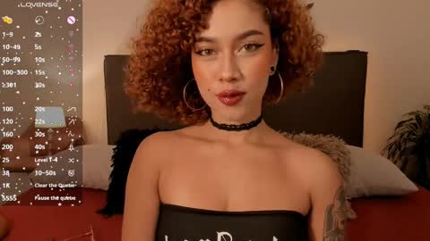 Snapshot of alanaxbrown chatting on February 5, 12:27 pm Tell me Alana online show from February 5, 12:27 pm