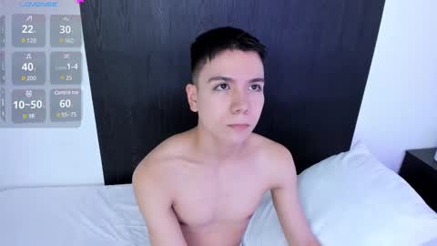 alanblack1 online show from February 19, 2:34 pm