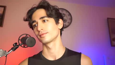 idenavarre online show from January 12, 10:43 pm