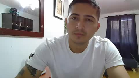 alanj998 online show from July 1, 3:56 pm