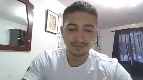 alanj998 online show from August 2, 7:45 pm