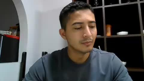 alanj998 online show from August 7, 5:37 pm