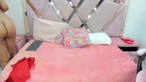 Snapshot of alannaht chatting on May 18, 5:41 pm alannaht online show from May 18, 5:41 pm