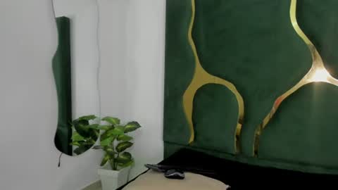 Snapshot of alannaht chatting on June 14, 4:09 pm alannaht online show from June 14, 4:09 pm