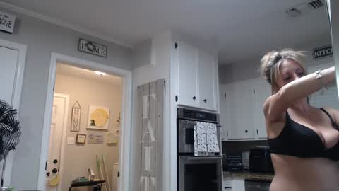 Alanna Rack online show from September 13, 1:49 am