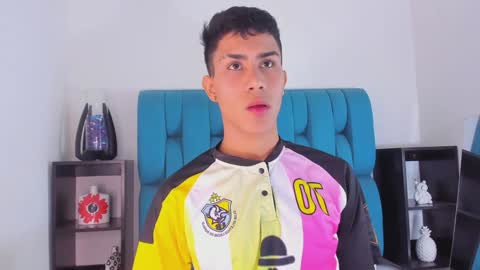 alannaughty_ online show from January 5, 9:03 pm