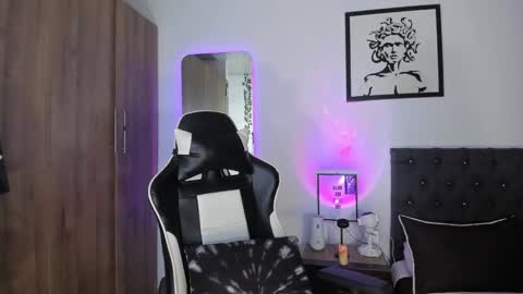 alannaughty_ online show from January 13, 1:22 am