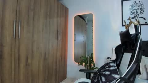 alannaughty_ online show from March 3, 5:24 am