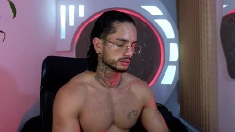 alan online show from December 16, 12:43 pm