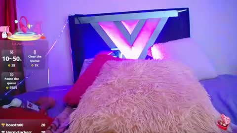 Snapshot of alanys_24 chatting on June 27, 12:22 pm Victoria online show from June 27, 12:22 pm