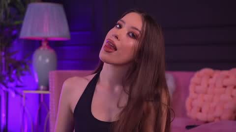 Snapshot of alaramyst chatting on May 28, 8:00 am Alara online show from May 28, 8:00 am
