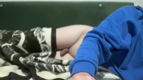 alarasissy online show from December 14, 2:23 am