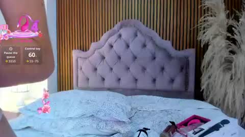 Snapshot of alaskaflowers_ chatting on June 29, 10:15 am Alaska online show from June 29, 10:15 am