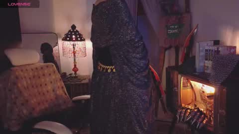 Snapshot of alaskagrace chatting on November 1, 3:52 am Alaska Grace online show from November 1, 3:52 am