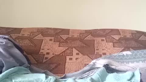 alaxcee online show from December 3, 11:11 am