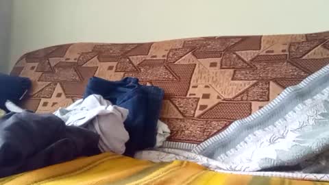 alaxcee online show from November 9, 10:35 am