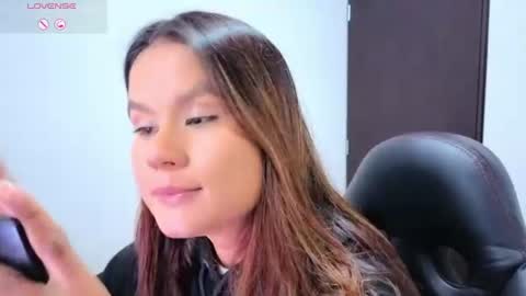 Snapshot of alba_toro535670 chatting on June 19, 12:20 pm alba_toro535670 online show from June 19, 12:20 pm