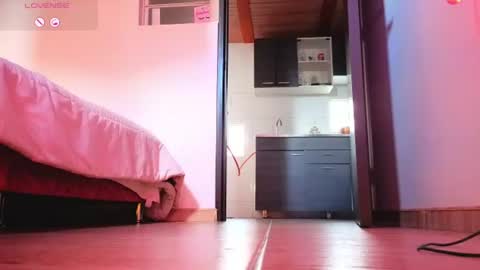 Snapshot of alba_toro535670 chatting on July 16, 12:33 pm alba_toro535670 online show from July 16, 12:33 pm