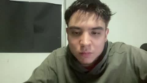 alber753713 online show from June 17, 5:54 am