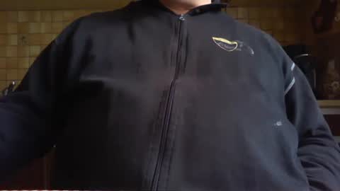 Snapshot of albert29 chatting on September 9, 12:37 pm albert29 online show from September 9, 12:37 pm