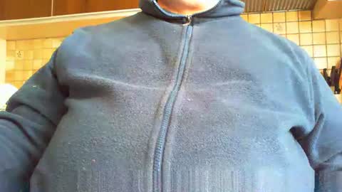 Snapshot of albert29 chatting on October 15, 3:56 pm albert29 online show from October 15, 3:56 pm