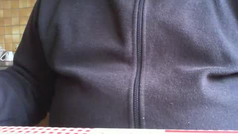 Snapshot of albert29 chatting on February 18, 4:03 pm albert29 online show from February 18, 4:03 pm