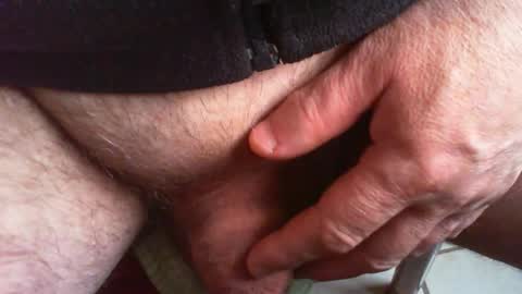 Snapshot of albert29 chatting on February 27, 9:53 am albert29 online show from February 27, 9:53 am