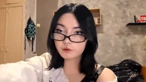 Im Katrina online show from December 18, 3:29 pm