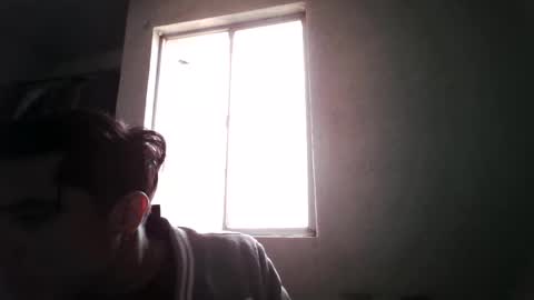 albertoarenas16 online show from April 8, 6:08 pm