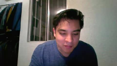 albertoarenas16 online show from April 12, 2:16 am