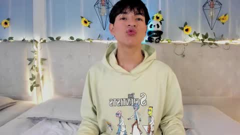 ale_aurarashi online show from December 1, 4:50 am