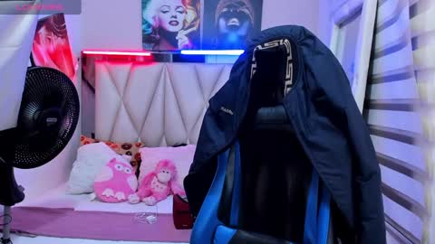 Snapshot of ale_noah_xxx chatting on December 10, 2:16 am ale_noah_xxx online show from December 10, 2:16 am