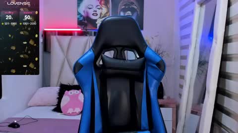 Snapshot of ale_noah_xxx chatting on December 18, 7:26 am ale_noah_xxx online show from December 18, 7:26 am