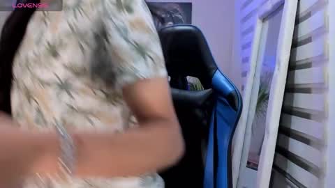 Snapshot of ale_noah_xxx chatting on December 24, 9:39 am ale_noah_xxx online show from December 24, 9:39 am